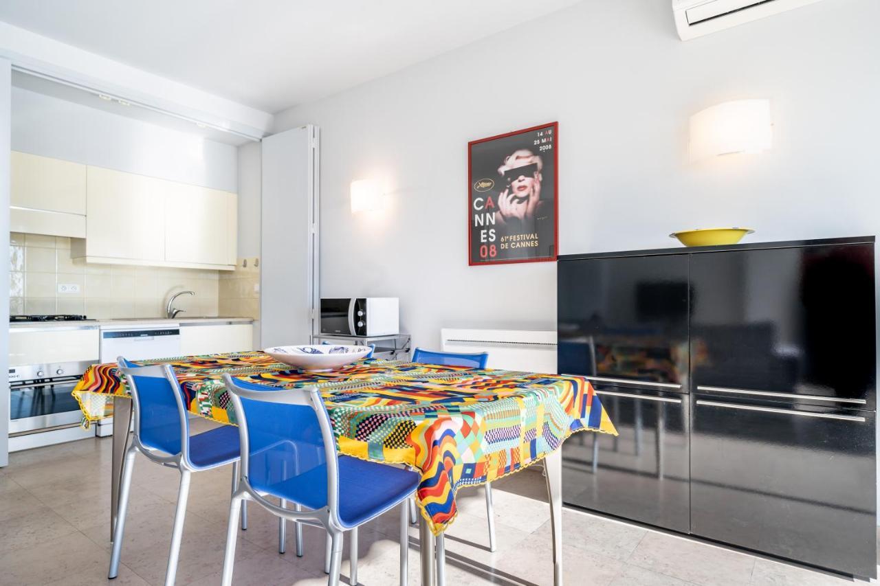 Palm Apartment *